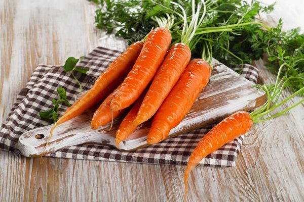 保養(yǎng)乳房吃什么好？3種食物能預(yù)防乳腺病(1)