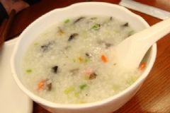 海鮮糙米木耳粥的做法是怎樣？海鮮糙米木耳粥怎么做？[圖]