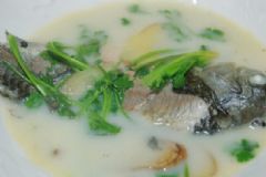 鯽魚湯的做法有哪些？鯽魚湯如何做好吃又營養(yǎng)？[圖]