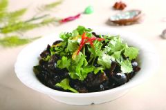 香菜木耳怎么做？香菜木耳的做法[圖]