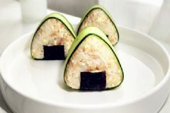 金槍魚飯團(tuán)怎么做？金槍魚飯團(tuán)的營養(yǎng)價(jià)值有哪些？[圖]