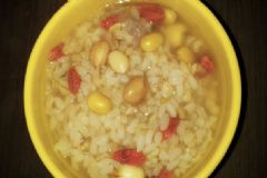 黃豆煮粥怎么做好吃？黃豆煮粥需要泡多久？[多圖]