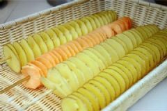 旋風(fēng)土豆怎么做？韓式旋風(fēng)土豆的做法[多圖]