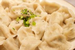 煮餃子用冷水還是熱水？餃子應(yīng)該怎么煮？[多圖]