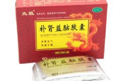 參芪十一味顆粒可以和補(bǔ)腎益腦片同吃嗎？兩種藥物有什么區(qū)別[圖]
