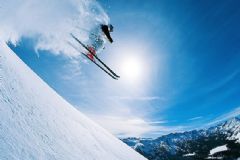 滑雪可以戴隱形眼鏡嗎？滑雪能戴眼鏡嗎？[圖]