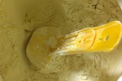 練腹肌需要吃蛋白粉嗎？練腹肌吃蛋白粉有用嗎？[圖]