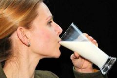 牛奶早上喝還是晚上喝？喝牛奶的4個(gè)訣竅[多圖]