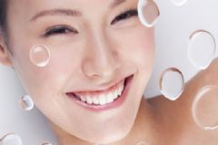 夏季護(hù)膚有哪些竅門？出門防曬回家卸妝[圖]