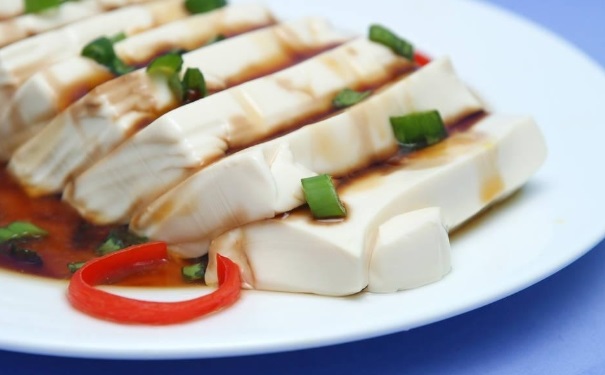 豆腐和什么搭配最營養(yǎng)？豆腐怎么樣搭配補(bǔ)鈣效果好？(1)