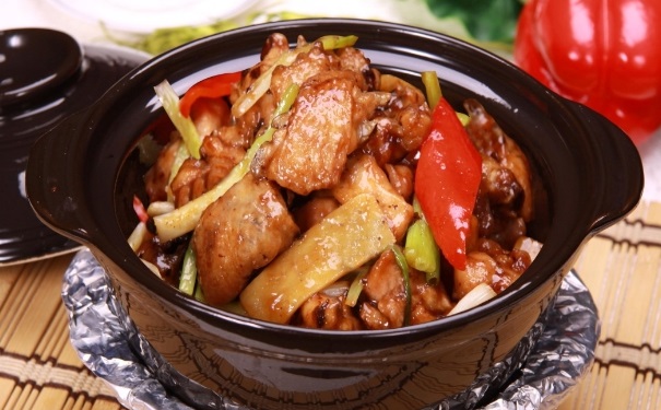 黃燜雞米飯的做法是什么？黃燜雞米飯的營養(yǎng)價值是什么？(1)