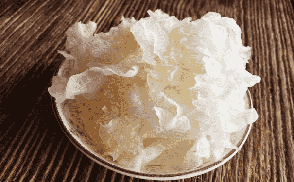 冰糖銀耳湯怎么做？銀耳的食用方法有什么？(1)