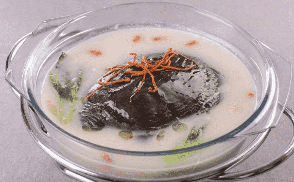 女性護(hù)膚要常吃什么食物？哪些食物適合護(hù)膚的女性吃？(1)