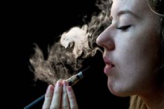 吸煙與日曬對(duì)皮膚有何危害？吸煙會(huì)損傷皮膚嗎？[圖]