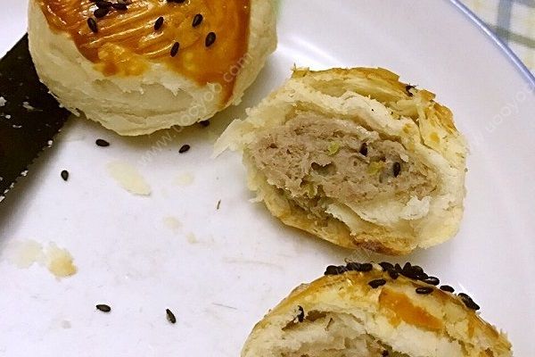 鮮肉酥的家常簡(jiǎn)單做法是什么？鮮肉酥的制作技巧(1)