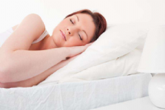 睡眠不足適合吃哪些食物？睡眠不足對身體的危害[圖]