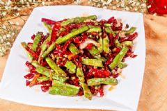 疑食用未熟扁豆中毒，95人被送醫(yī)，扁豆不煮熟真的有毒嗎？[多圖]