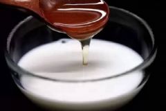 蜂蜜顏色淺好還是深？蜂蜜濃的好還是稀的好？[圖]