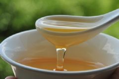 食用蜂蜜的保健功效有哪些？食用蜂蜜的好處是什么？[圖]