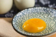 多吃雞蛋對(duì)身體的好處有哪些？吃雞蛋該注意什么禁忌？[圖]
