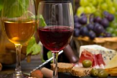 葡萄酒不能搭配什么吃？葡萄酒的搭配禁忌是什么？[圖]