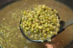 綠豆的營養(yǎng)功效是什么？吃綠豆湯有哪些禁忌要注意？[圖]