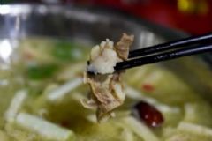 冬天吃羊肉湯好嗎？經(jīng)常吃羊肉對身體好嗎？[圖]
