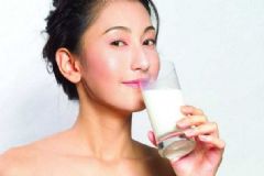 女人應(yīng)該如何補(bǔ)鈣？女人補(bǔ)鈣要吃什么？[圖]