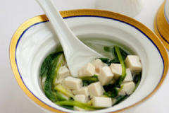 南豆腐的食用價值有什么？老年人可以吃南豆腐嗎？[圖]