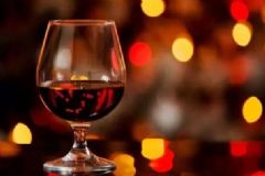 每天喝多少紅酒好？每天喝多少紅酒可以養(yǎng)生？[圖]