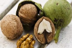 吃核桃對(duì)身體有哪些好處？食用核桃需要注意哪些方面？[多圖]