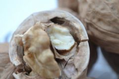 生吃核桃的好處有哪些？核桃生吃對(duì)健康有什么好處？[圖]