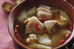 冬季老年人進步身體吃什么好？冬季老年人要注意哪些飲食？[圖]
