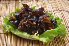 吃黑木耳對(duì)健康的好處是什么？吃黑木耳的養(yǎng)生效果有哪些？[圖]