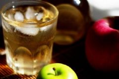 喝蘋果醋的好處是什么？蘋果醋的養(yǎng)生功效是什么？[圖]