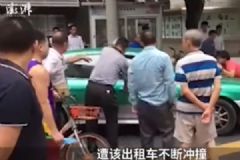 廣州一司機(jī)棍打乘客駕車推行路人，官方：疑似套牌車，正追查[多圖]