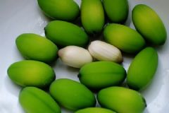 蓮子有哪些養(yǎng)生作用？吃蓮子對(duì)健康有什么好處？[圖]