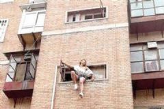 女孩輕生問“救這次能救一生”？警察：見一次救一次[多圖]