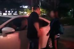 滴滴女代駕遇醉酒男：憑啥抱我、憑啥打罵我[多圖]