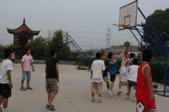 打完籃球肺破了個洞，“竹竿男”尤其要當心！[多圖]