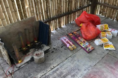 湖北搗毀制毒窩點(diǎn)：10天生產(chǎn)9噸喪尸藥，還燒香拜佛求平安[多圖]