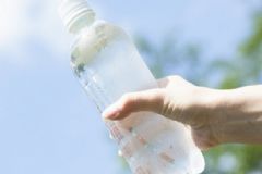 長期喝礦泉水對身體好嗎？長期喝礦泉水會怎么樣？[圖]