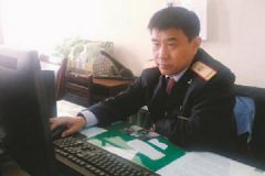 30多年堅持獻(xiàn)“熊貓血”，還想多獻(xiàn)幾年[多圖]
