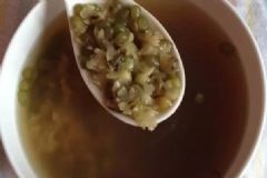 喝了綠豆湯多久能吃藥？為什么喝綠豆湯不能喝藥？[圖]