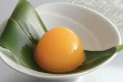 醋泡蛋的蛋黃可以吃嗎？醋泡雞蛋的蛋黃怎么辦？[圖]