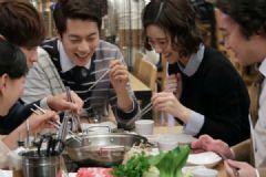 過(guò)節(jié)請(qǐng)12人吃飯花800塊，親戚卻嫌菜便宜[多圖]