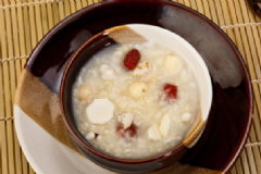 淮山薏米粥的好處有哪些？淮山薏米粥怎么做？[圖]
