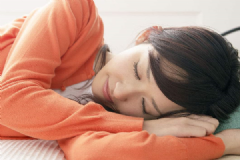 床上簡(jiǎn)單運(yùn)動(dòng)一下排毒又補(bǔ)腎，比吃了補(bǔ)腎藥效果還要好！[多圖]