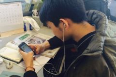 常玩手機(jī)對(duì)頸椎有什么影響？玩手機(jī)對(duì)頸椎的危害有哪些？[多圖]