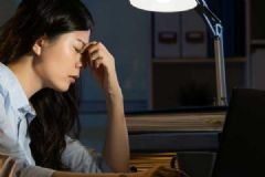 熬夜頭痛吃什么緩解？熬夜后需要補(bǔ)充這些營養(yǎng)[多圖]